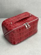 Milano Neszesszer - Piros Krokodilmintás